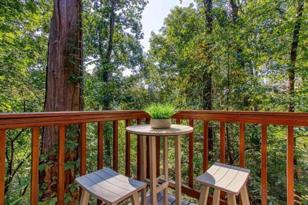 The Family Stone Luxe Cabin Sleeps 12 Hot Tub Dogfriendly Dollywood Pigeon Forge Εξωτερικό φωτογραφία
