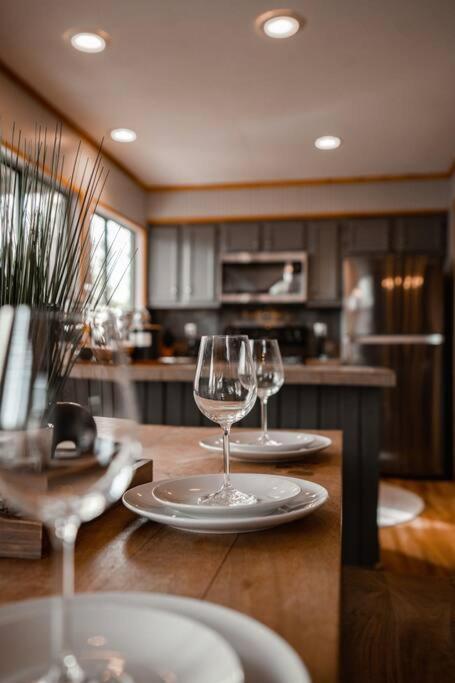 The Family Stone Luxe Cabin Sleeps 12 Hot Tub Dogfriendly Dollywood Pigeon Forge Εξωτερικό φωτογραφία