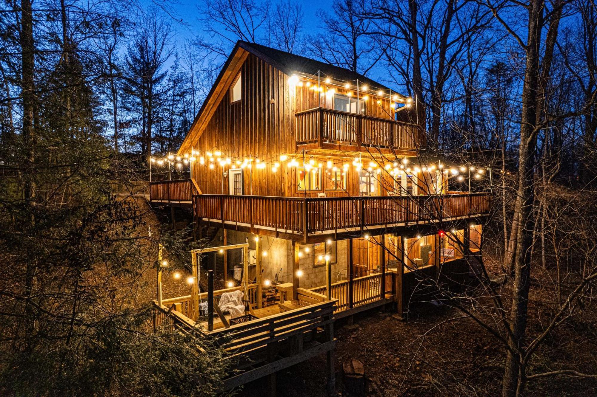 The Family Stone Luxe Cabin Sleeps 12 Hot Tub Dogfriendly Dollywood Pigeon Forge Εξωτερικό φωτογραφία