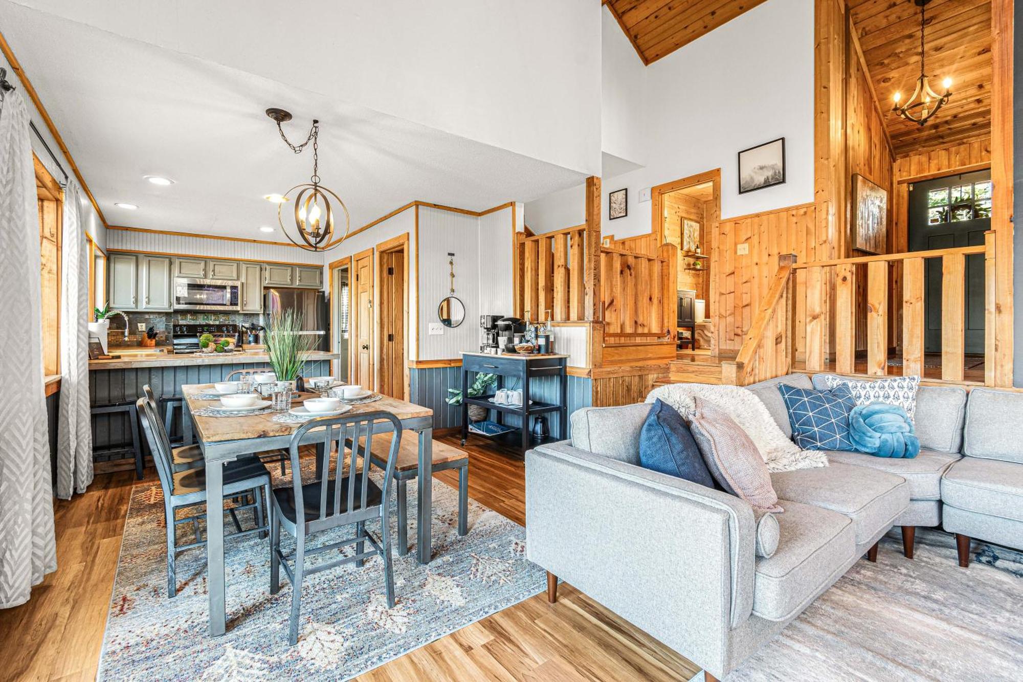 The Family Stone Luxe Cabin Sleeps 12 Hot Tub Dogfriendly Dollywood Pigeon Forge Εξωτερικό φωτογραφία