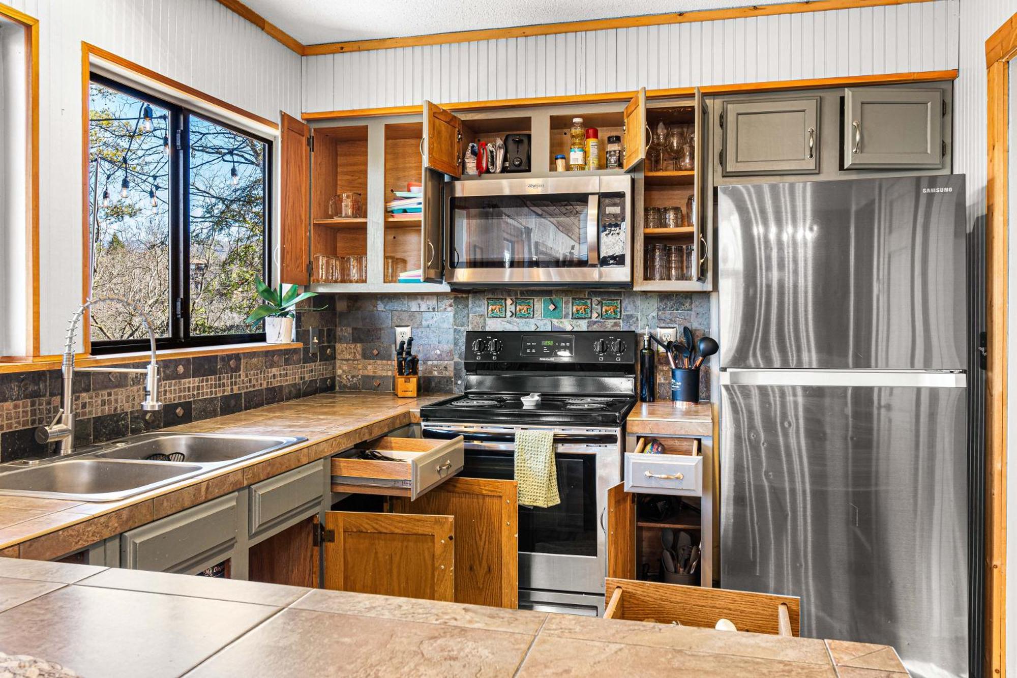The Family Stone Luxe Cabin Sleeps 12 Hot Tub Dogfriendly Dollywood Pigeon Forge Εξωτερικό φωτογραφία