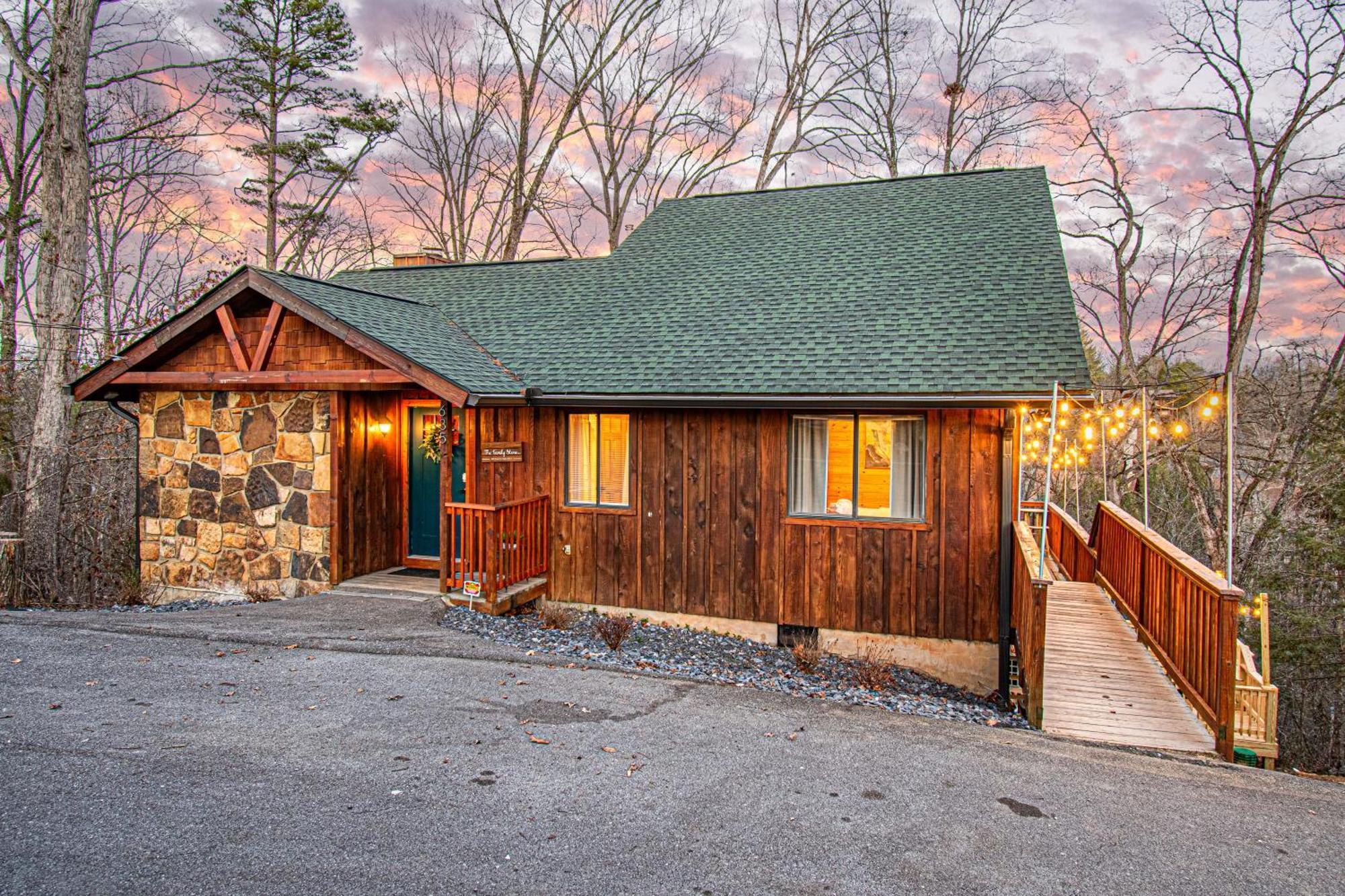 The Family Stone Luxe Cabin Sleeps 12 Hot Tub Dogfriendly Dollywood Pigeon Forge Εξωτερικό φωτογραφία